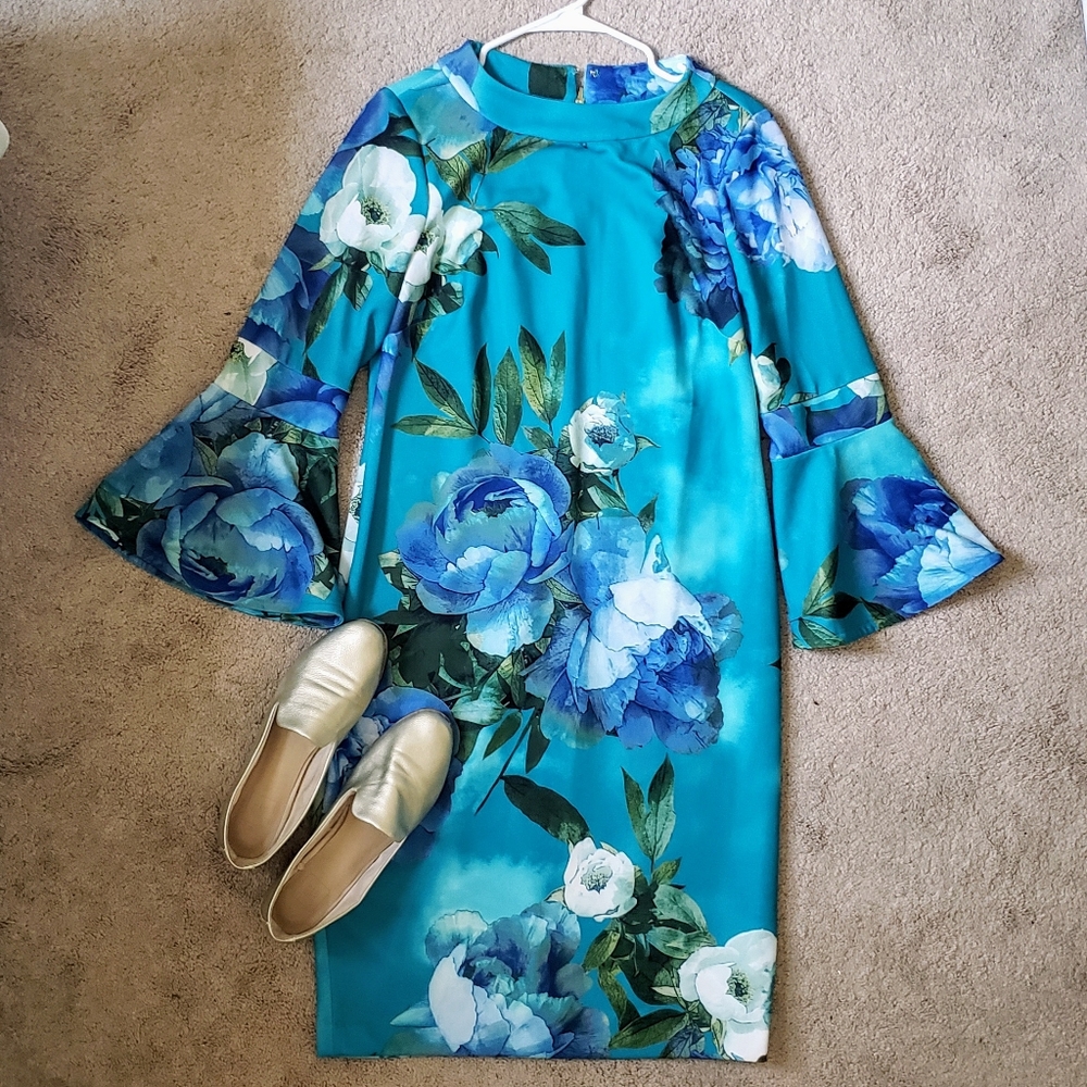Elegant Shift Dress with Bell Sleeves